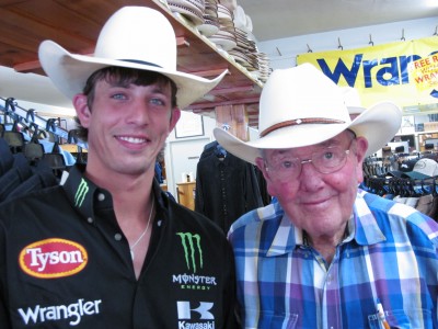 Champion bull rider JB Mauney with Jedlicka’s owner, Si Jenkins