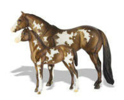 Breyer Overo Pinto Mare and Foal